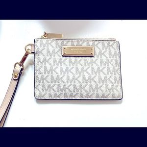 Authentic Michael Kors Signature Coin Purse